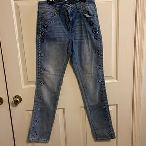 INC skinny leg regular fit jeans with beautiful embroidery and some studs